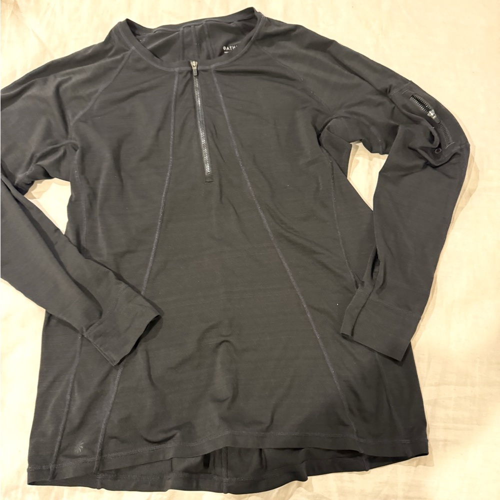 Athleta long sleeved top